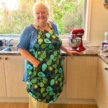 Load image into Gallery viewer, Flouncy Convertible Harvest Apron - "Women's fit"
