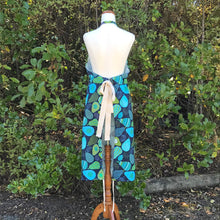 Load image into Gallery viewer, Flouncy Convertible Harvest Apron - "Women's fit"
