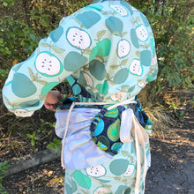 Load image into Gallery viewer, Flouncy Convertible Harvest Apron - &quot;Women&#39;s fit&quot;
